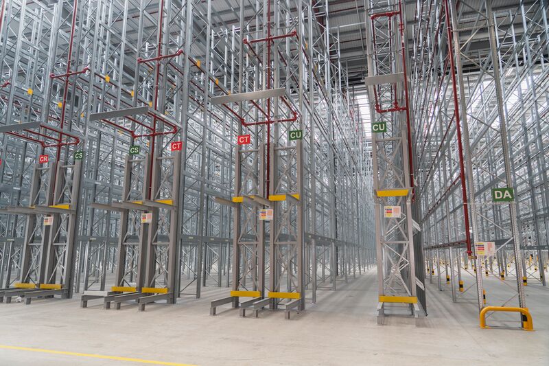 High-density pallet racking for maximum space utilisation