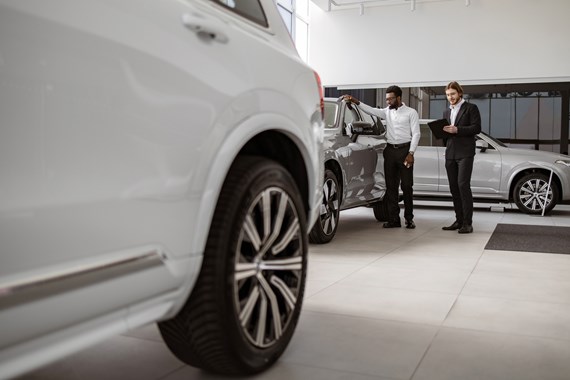 HeadingBlockWithLargeImage